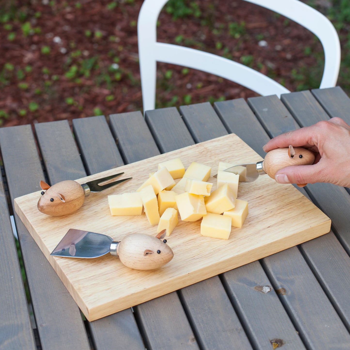 Mice Cheese Knives