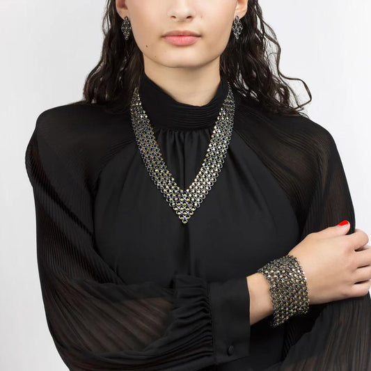 Confetti Grid Collar