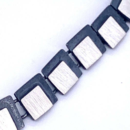 Eclipse Link Necklace