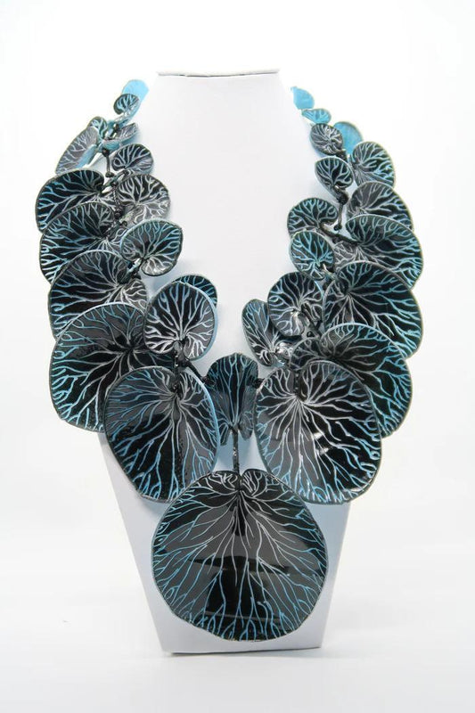 Coccoloba Leaves Necklace (Blue)